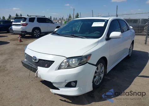 2010 Toyota Corolla S z USA, uszkodzony, nr VIN 2T1BU4EE0AC446469